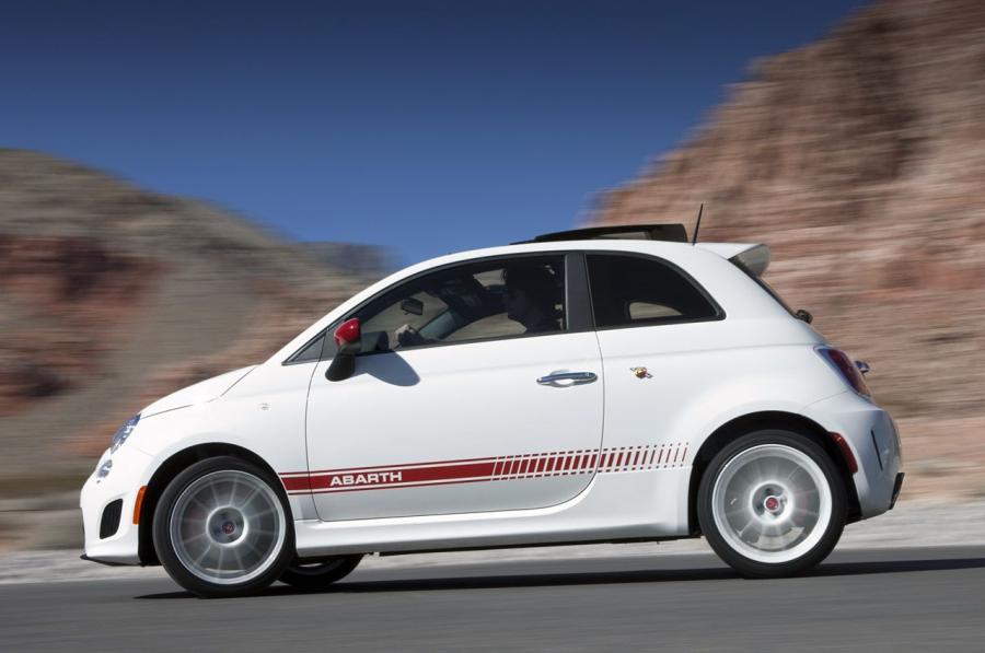  Fiat 500 Abarth 2012 года  (фото 45 из 121)